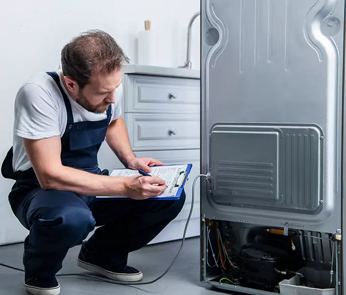 Why Fall River, MA Homeowners Choose Fall River Appliance Pro for Refrigerator Leak Repair?